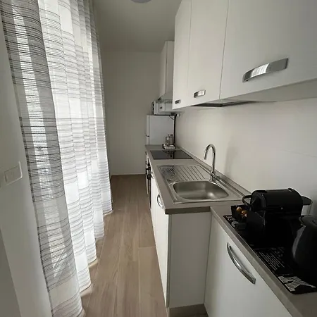 Dimora Rosa Apartment Bari